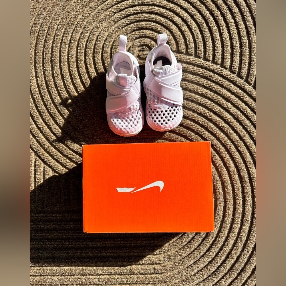 Nike Flex Runner Baby Kids Pink Foam Mesh Walking Shoes Strap Retails $40 w/ Box